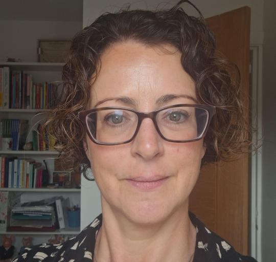 Image of Liz smiling at the camera